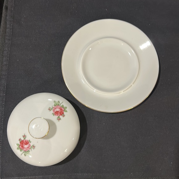 Vintage East German Kahla porcelain covered butter dish… button top - Picture 2 of 5